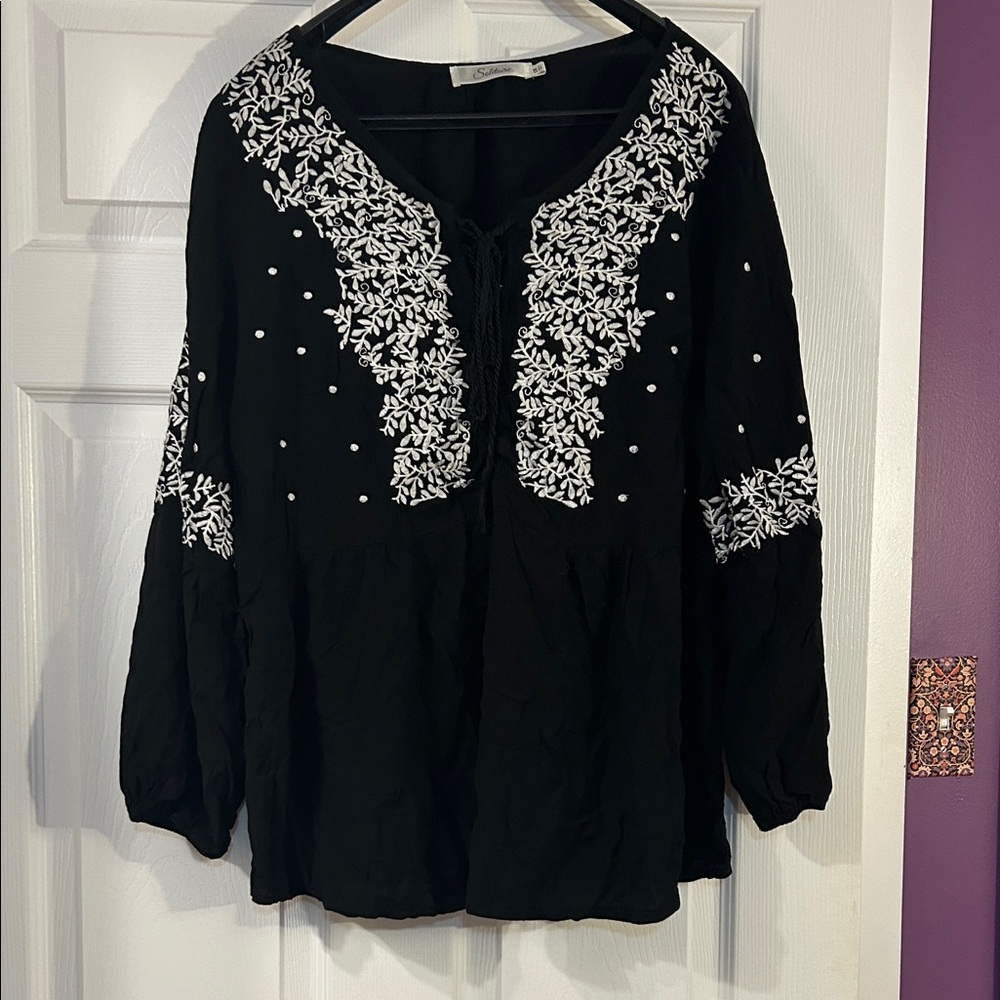 Solitaire Black Blouse with White Embroidery PTP 26